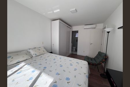 Apartamento à venda com 83m², 3 quartos e 2 vagasSuíte