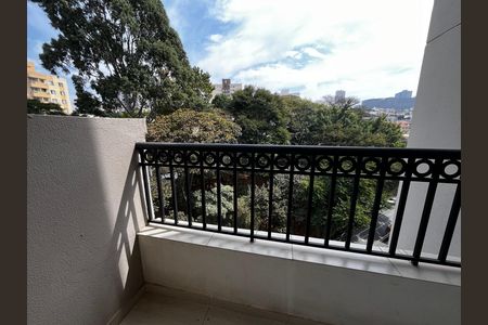 Apartamento à venda com 76m², 3 quartos e 2 vagasQuarto Suíte Varanda