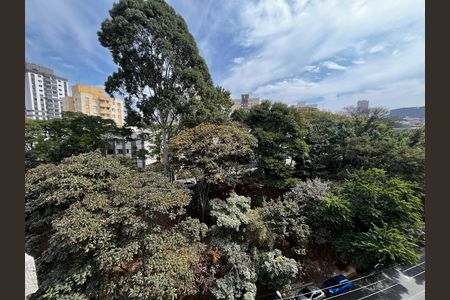 Apartamento à venda com 76m², 3 quartos e 2 vagasQuarto Suíte Varanda