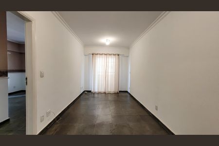 Sala de apartamento para alugar com 1 quarto, 79m² em Centro, Campinas