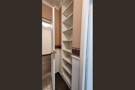 Apartamento para alugar com 79m², 1 quarto e sem vaga Apartamento para alugar com 79m², 1 quarto e sem vagaCloset Suite