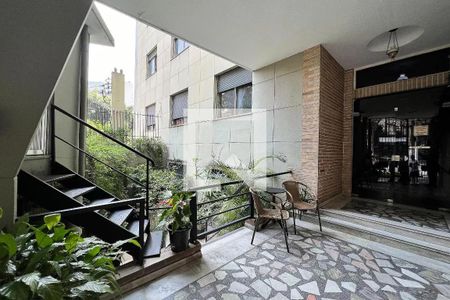 Apartamento à venda com 120m², 3 quartos e 1 vaga Apartamento à venda com 120m², 3 quartos e 1 vagaHall