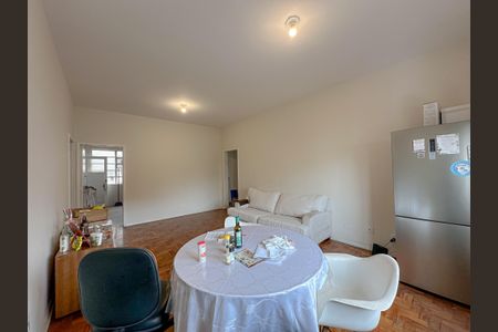 Apartamento à venda com 120m², 3 quartos e 1 vaga Apartamento à venda com 120m², 3 quartos e 1 vagaSala