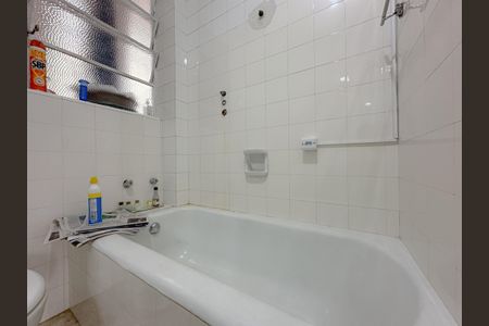 Apartamento à venda com 120m², 3 quartos e 1 vaga Apartamento à venda com 120m², 3 quartos e 1 vagaBanheiro