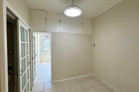 Corredor de apartamento para alugar com 2 quartos, 80m² em Copacabana, Rio de Janeiro