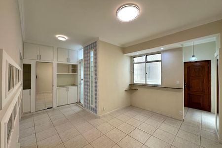 Apartamento para alugar com 2 quartos, 80m² em Copacabana, Rio de Janeiro