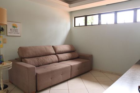 Sala 2 de casa para alugar com 3 quartos, 350m² em Setor Central, Goiânia