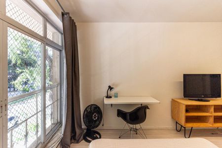 Studio à venda com 32m², 1 quarto e sem vaga Studio à venda com 32m², 1 quarto e sem vagaStudio