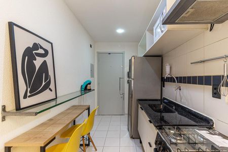 Cozinha de kitnet/studio para alugar com 1 quarto, 32m² em República, São Paulo
