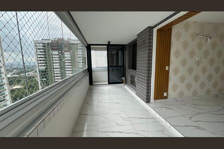 Apartamento para alugar com 108m², 3 quartos e 2 vagas Apartamento para alugar com 108m², 3 quartos e 2 vagasVaranda