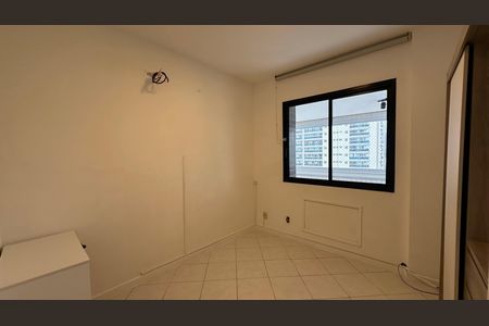 Quarto 1 de apartamento para alugar com 3 quartos, 108m² em Barra da Tijuca, Rio de Janeiro