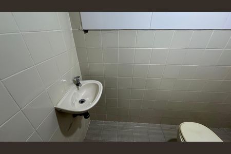 Apartamento para alugar com 108m², 3 quartos e 2 vagas Apartamento para alugar com 108m², 3 quartos e 2 vagasBanheiro de serviço