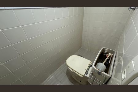 Apartamento para alugar com 108m², 3 quartos e 2 vagas Apartamento para alugar com 108m², 3 quartos e 2 vagasBanheiro de serviço
