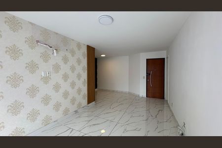 Apartamento para alugar com 108m², 3 quartos e 2 vagas Apartamento para alugar com 108m², 3 quartos e 2 vagasSala