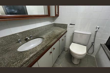 Apartamento para alugar com 108m², 3 quartos e 2 vagas Apartamento para alugar com 108m², 3 quartos e 2 vagasBanheiro da Suíte