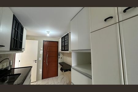 Apartamento para alugar com 108m², 3 quartos e 2 vagas Apartamento para alugar com 108m², 3 quartos e 2 vagasCozinha