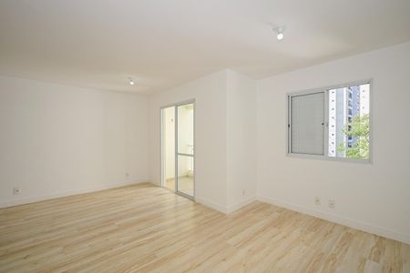 Sala de apartamento para alugar com 2 quartos, 68m² em Parque Reboucas, São Paulo