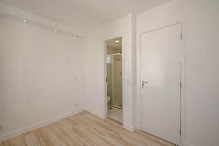 Apartamento para alugar com 68m², 2 quartos e 1 vagaSuíte
