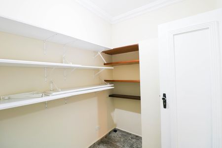 Despensa de casa de condomínio para alugar com 4 quartos, 216m² em Jardim Petrópolis, São Paulo