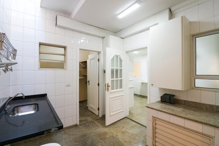 Área de Serviço de casa de condomínio para alugar com 4 quartos, 216m² em Jardim Petrópolis, São Paulo