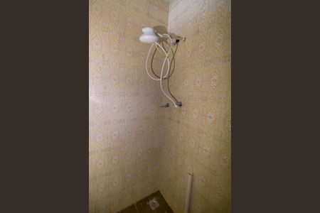 Banheiro de kitnet/studio para alugar com 1 quarto, 30m² em Centro, Niterói