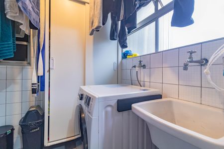Apartamento à venda com 70m², 3 quartos e 1 vagaÁrea de Serviço
