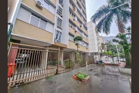 Apartamento à venda com 56m², 1 quarto e sem vagaFachada