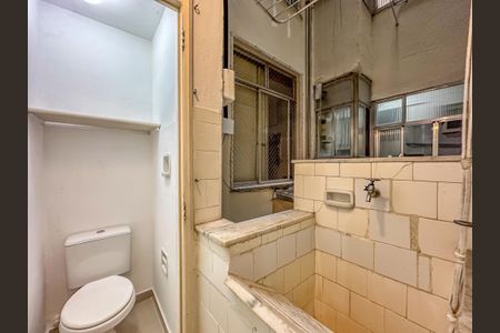 Apartamento à venda com 56m², 1 quarto e sem vagaBanheiro de Serviço