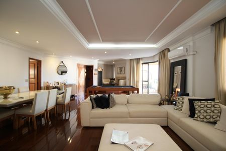 Apartamento à venda com 250m², 4 quartos e 4 vagasSala