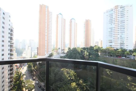 Apartamento à venda com 250m², 4 quartos e 4 vagasVaranda Suíte 1
