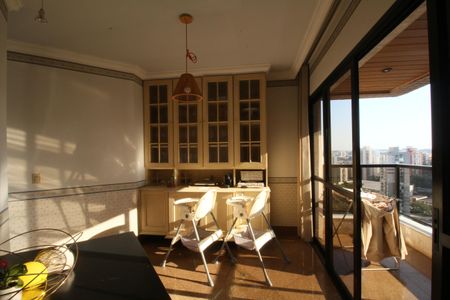 Apartamento à venda com 250m², 4 quartos e 4 vagasCopa