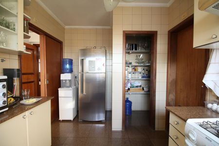 Apartamento à venda com 250m², 4 quartos e 4 vagasCozinha