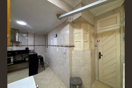 Apartamento para alugar com 141m², 4 quartos e sem vaga Apartamento para alugar com 141m², 4 quartos e sem vagaÁrea de serviço