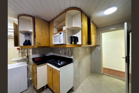 Apartamento para alugar com 141m², 4 quartos e sem vaga Apartamento para alugar com 141m², 4 quartos e sem vagaCozinha