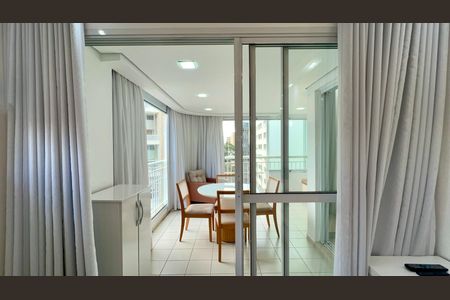 Apartamento para alugar com 89m², 2 quartos e 2 vagas Apartamento para alugar com 89m², 2 quartos e 2 vagasVaranda
