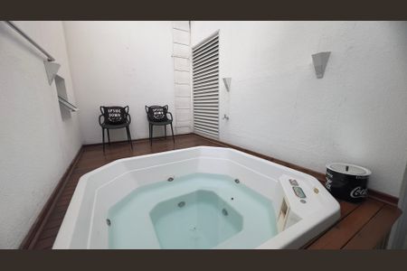 Apartamento para alugar com 89m², 2 quartos e 2 vagas Apartamento para alugar com 89m², 2 quartos e 2 vagasHidromassagem