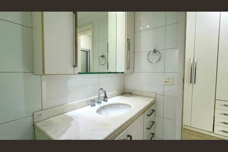 Apartamento para alugar com 89m², 2 quartos e 2 vagas Apartamento para alugar com 89m², 2 quartos e 2 vagasBanheiro da Suíte 1