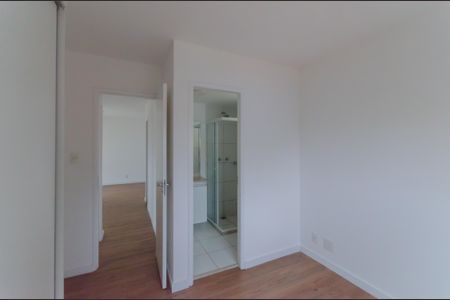 Apartamento para alugar com 73m², 2 quartos e 2 vagas Apartamento para alugar com 73m², 2 quartos e 2 vagasSuíte