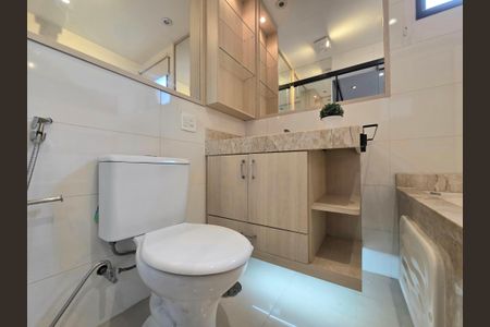 Apartamento à venda com 97m², 1 quarto e 2 vagasBanheiro da Suíte