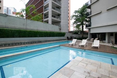 Apartamento à venda com 97m², 1 quarto e 2 vagasÁrea comum - Piscina