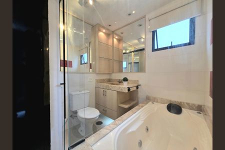 Apartamento à venda com 97m², 1 quarto e 2 vagasBanheiro da Suíte