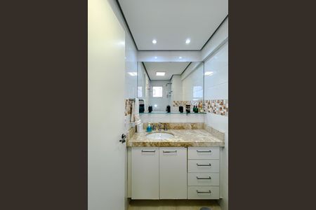 Apartamento à venda com 97m², 3 quartos e 2 vagas Apartamento à venda com 97m², 3 quartos e 2 vagasBanheiro da Suíte