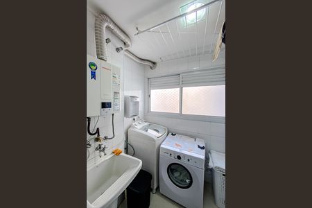 Apartamento à venda com 97m², 3 quartos e 2 vagas Apartamento à venda com 97m², 3 quartos e 2 vagasÁrea de Serviço