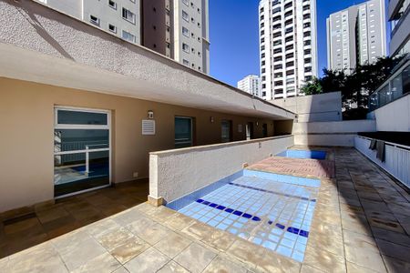 Apartamento à venda com 97m², 3 quartos e 2 vagas Apartamento à venda com 97m², 3 quartos e 2 vagasÁrea comum - Piscina