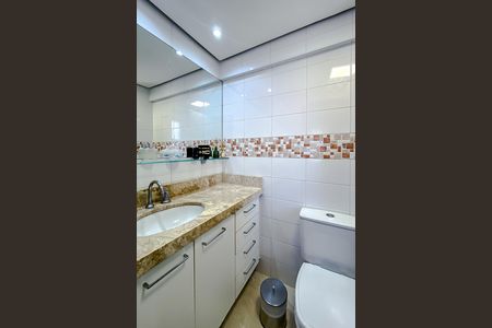 Apartamento à venda com 97m², 3 quartos e 2 vagas Apartamento à venda com 97m², 3 quartos e 2 vagasBanheiro da Suíte