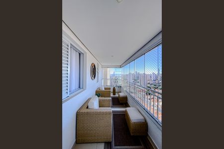 Apartamento à venda com 97m², 3 quartos e 2 vagas Apartamento à venda com 97m², 3 quartos e 2 vagasVaranda da Sala