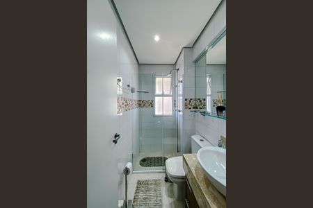 Apartamento à venda com 97m², 3 quartos e 2 vagas Apartamento à venda com 97m², 3 quartos e 2 vagasBanheiro social