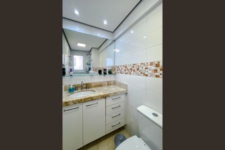 Apartamento à venda com 97m², 3 quartos e 2 vagas Apartamento à venda com 97m², 3 quartos e 2 vagasBanheiro da Suíte