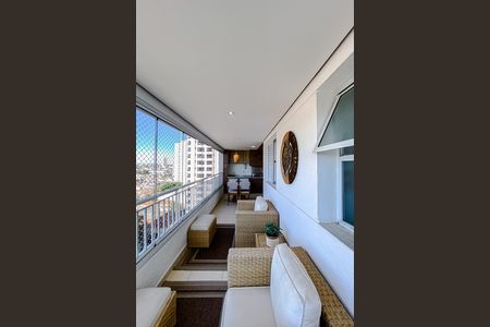 Apartamento à venda com 97m², 3 quartos e 2 vagas Apartamento à venda com 97m², 3 quartos e 2 vagasVaranda da Sala