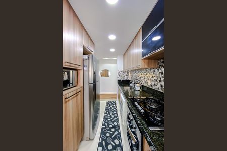 Apartamento à venda com 97m², 3 quartos e 2 vagas Apartamento à venda com 97m², 3 quartos e 2 vagasCozinha